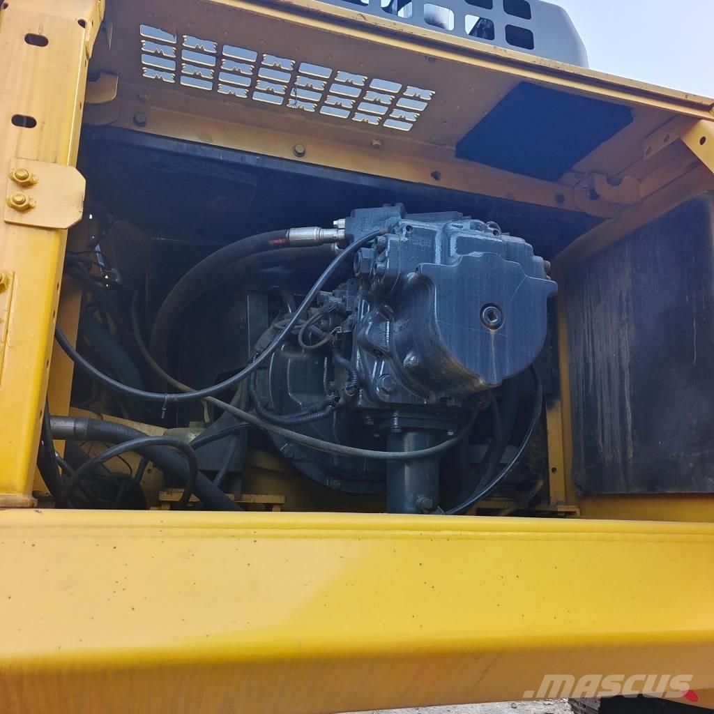 Komatsu PC 450 Excavatoare pe șenile
