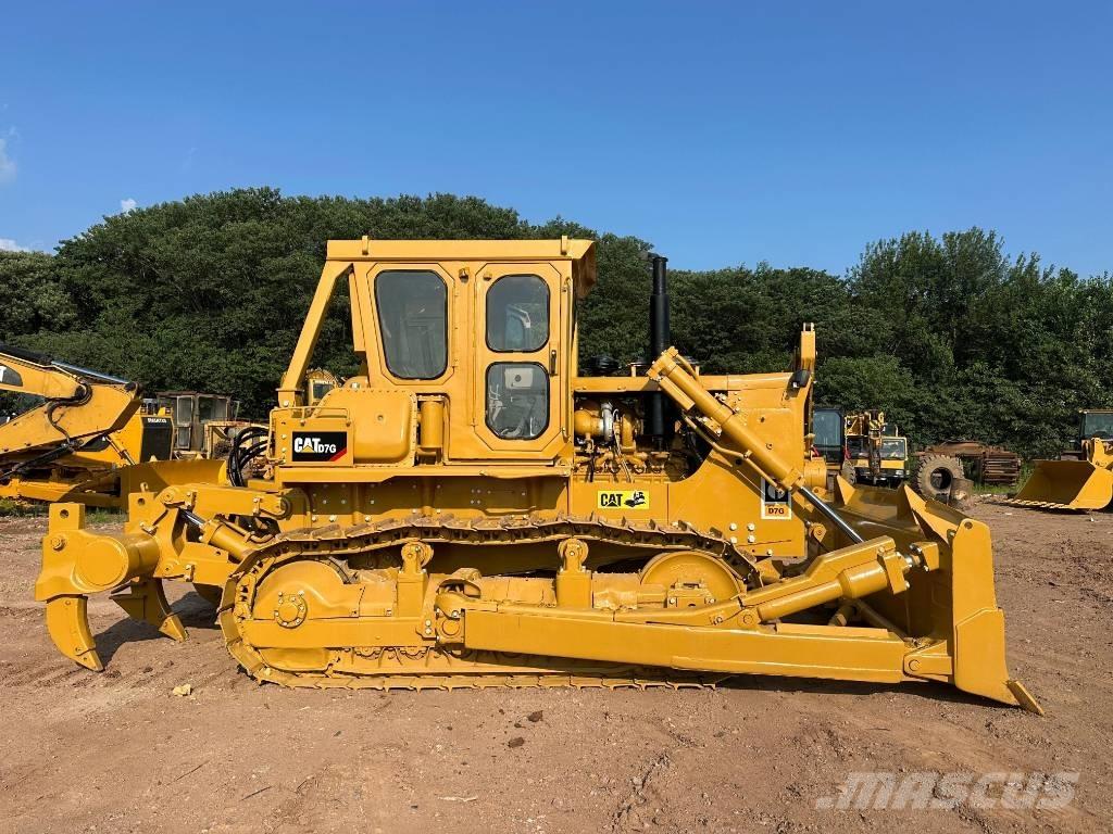 CAT D7G Buldozere pe senile