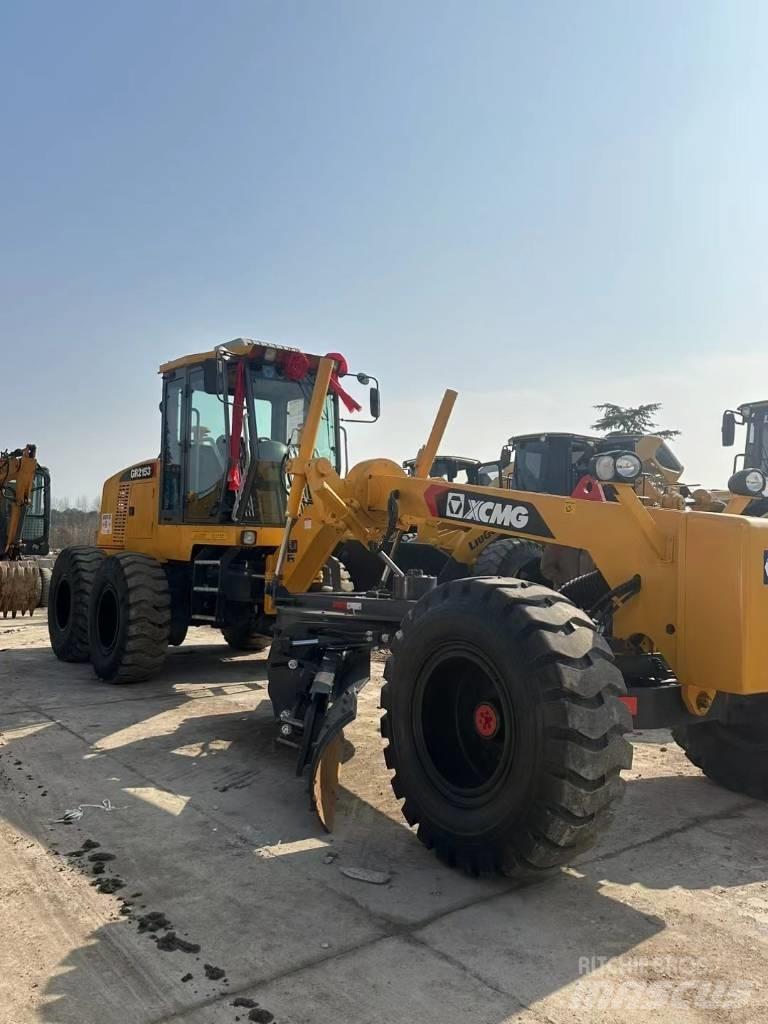 XCMG GR 2153 Gredere