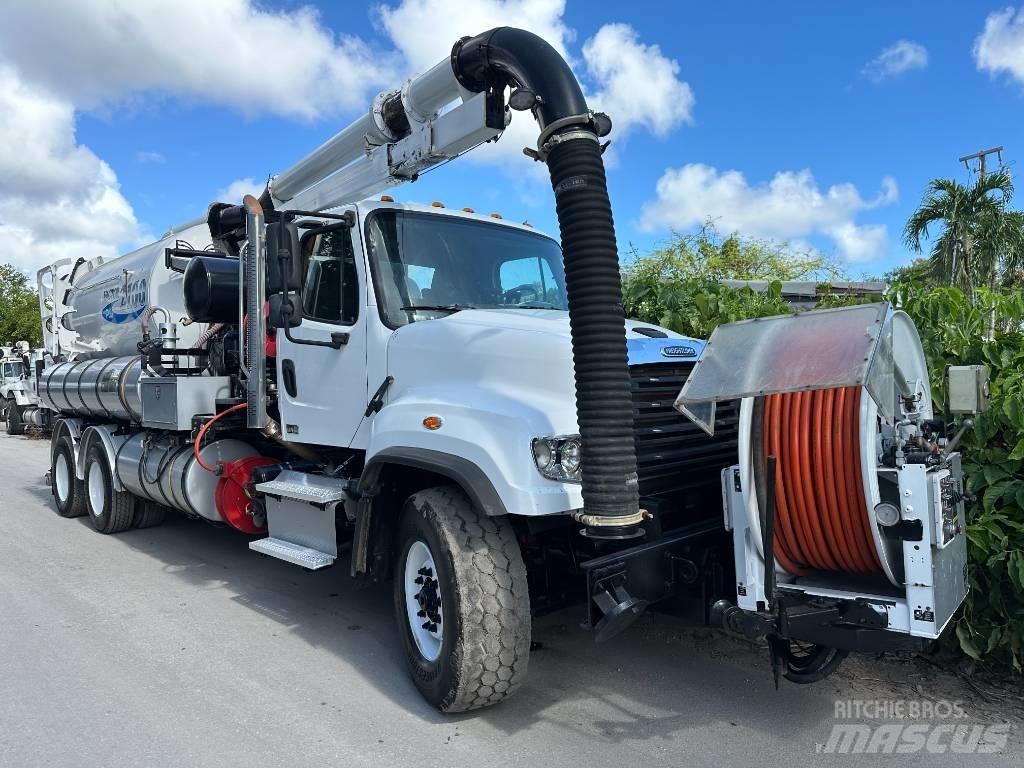 Freightliner 114 SD Camion vidanje