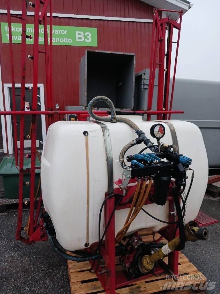 YLÖ 900 / 12 Pulverizatoare spayers
