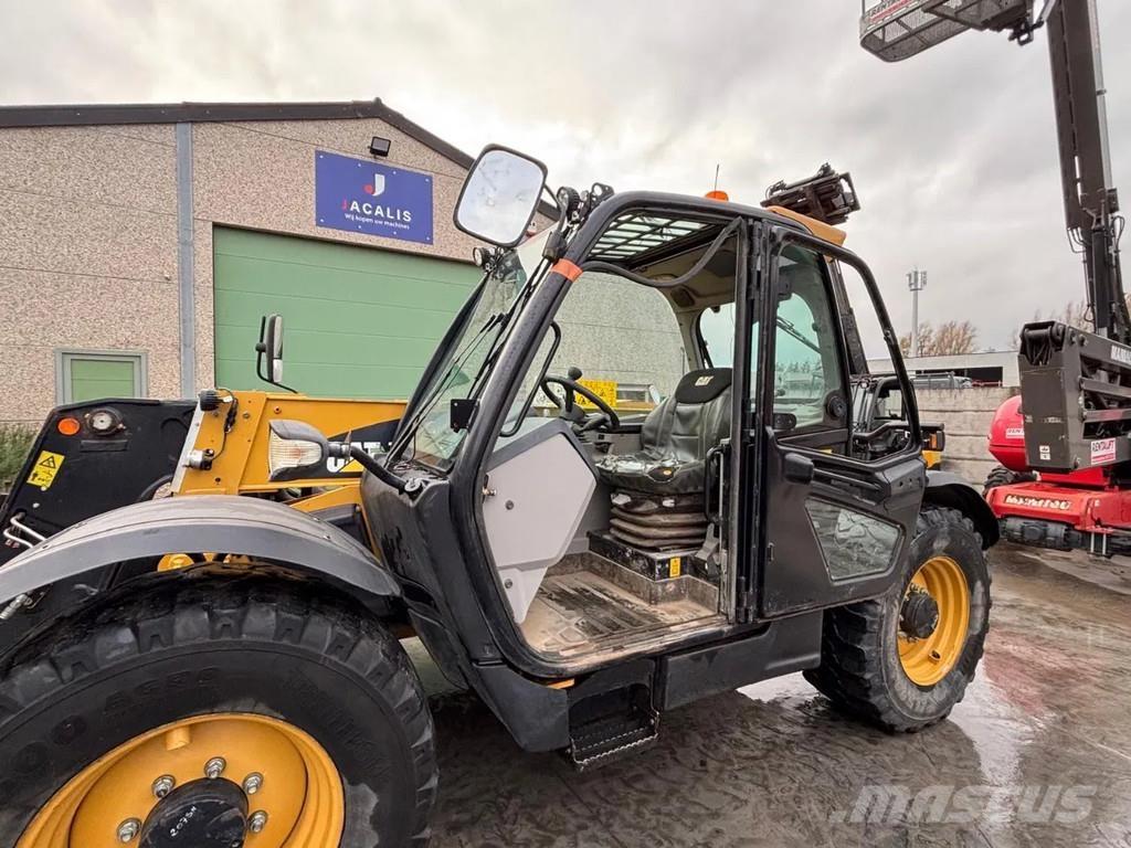 CAT TH357D Manipulatoare agricole