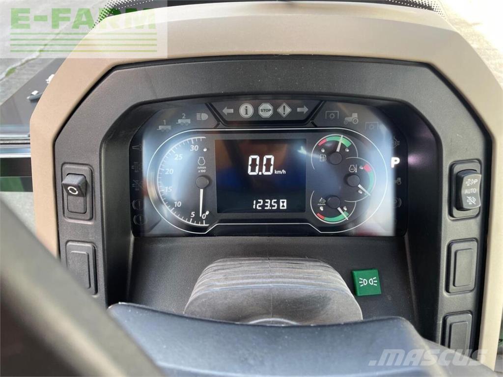 John Deere 5100m Tractoare