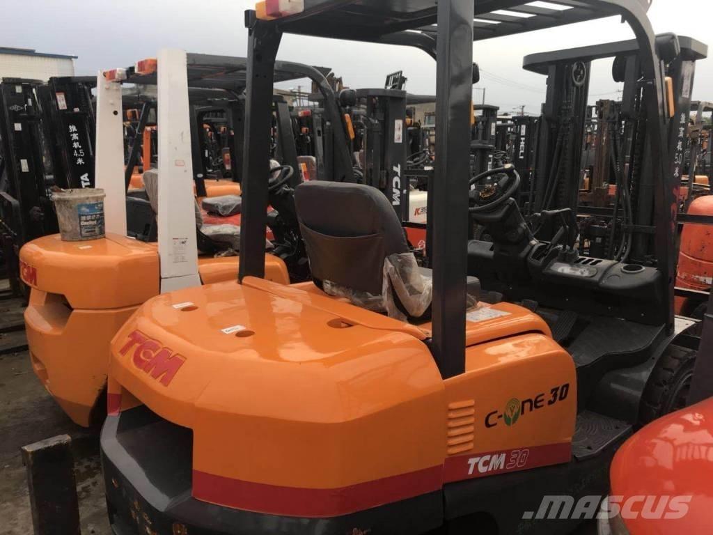 TCM FD 30 Stivuitor diesel
