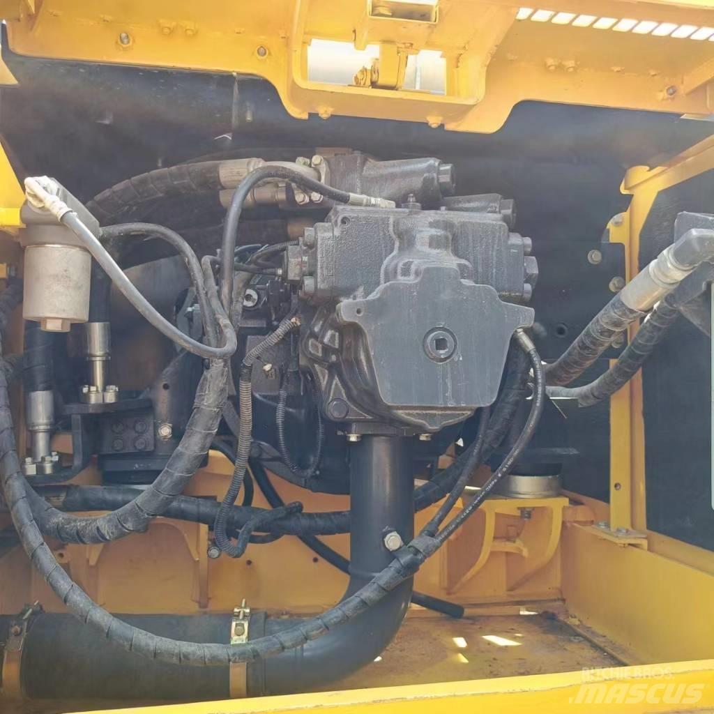 Komatsu PC 350 Excavatoare pe șenile
