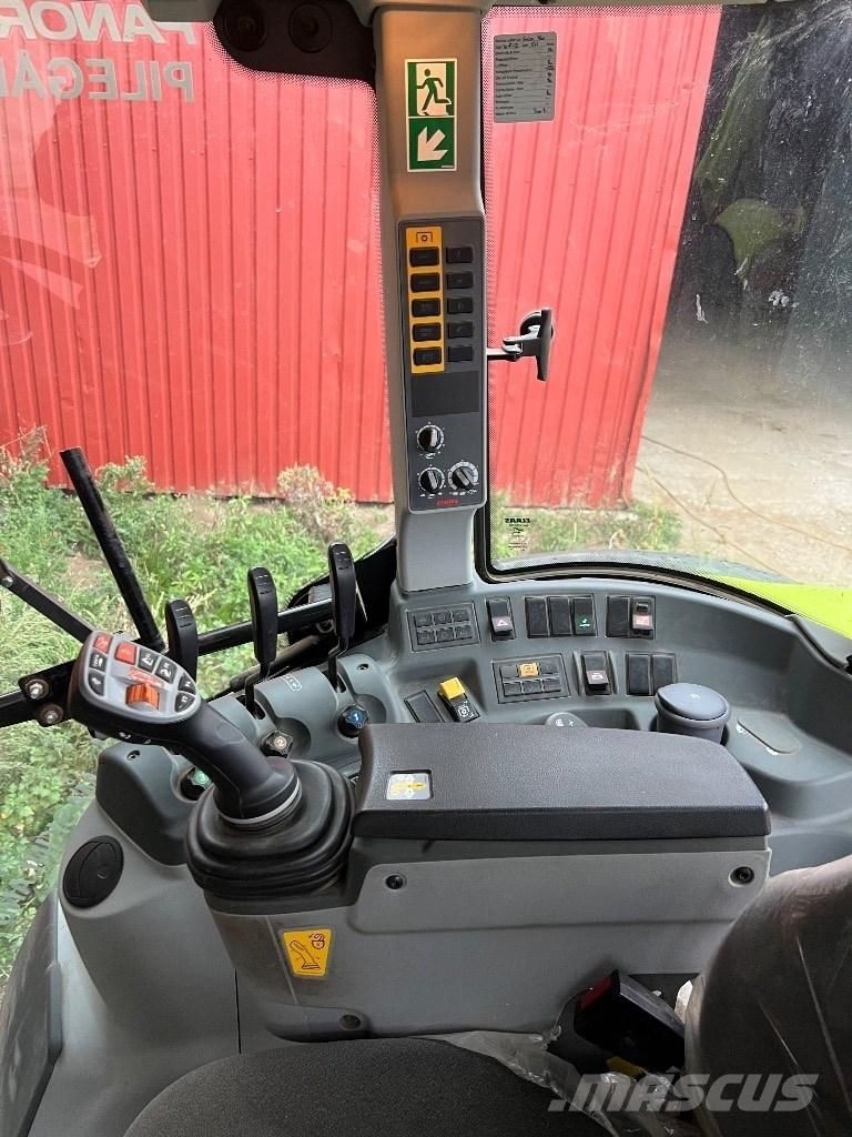 CLAAS Arion 460 CIS Tractoare