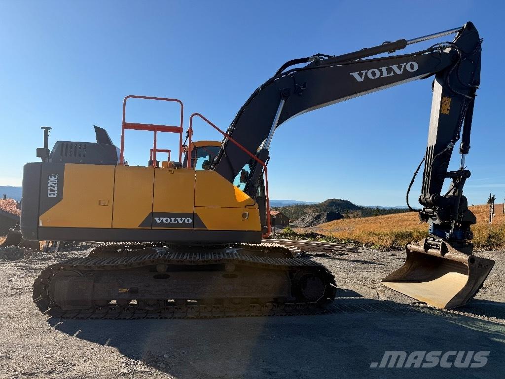 Volvo EC220EL Excavatoare pe șenile
