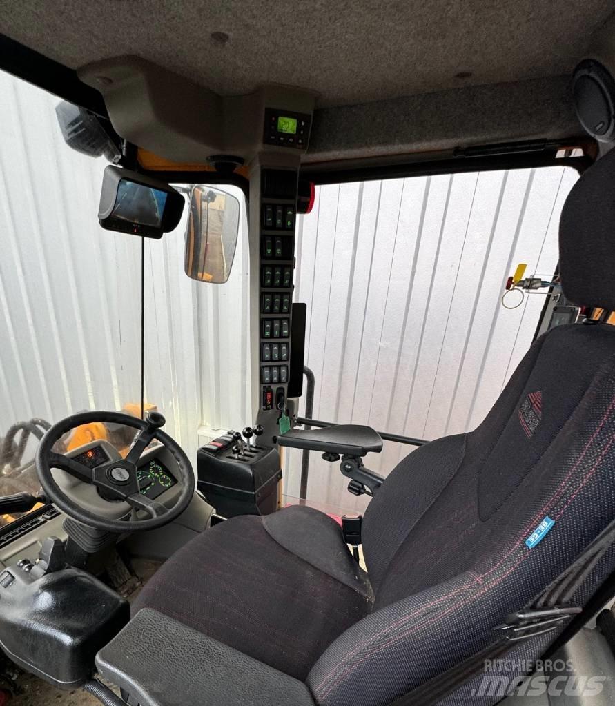 Ljungby L 15 Incarcator pe pneuri