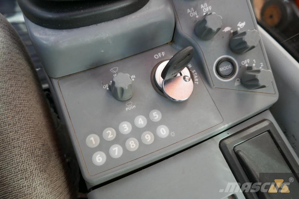 Hitachi ZX300LC-6 Excavatoare pe șenile
