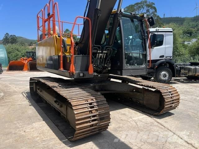Volvo EC 200 E Excavatoare pe șenile
