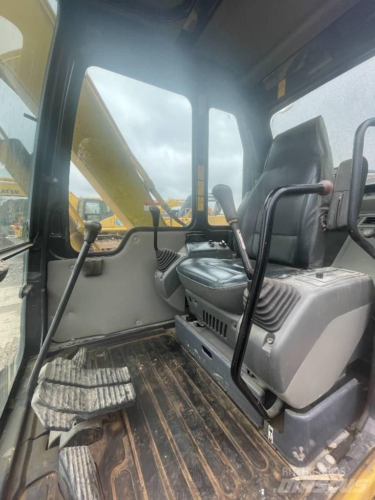 Komatsu PC 60 Excavatoare pe șenile
