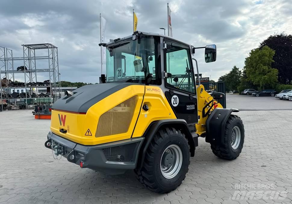 Wacker Neuson WL 950 Incarcator pe pneuri
