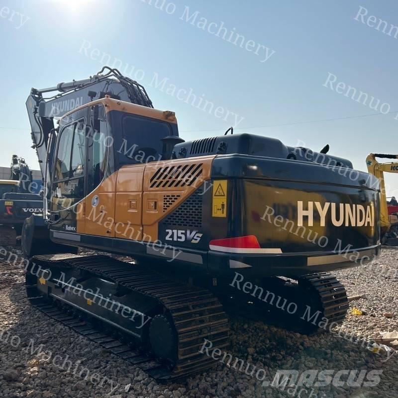 Hyundai 215 Excavatoare pe șenile
