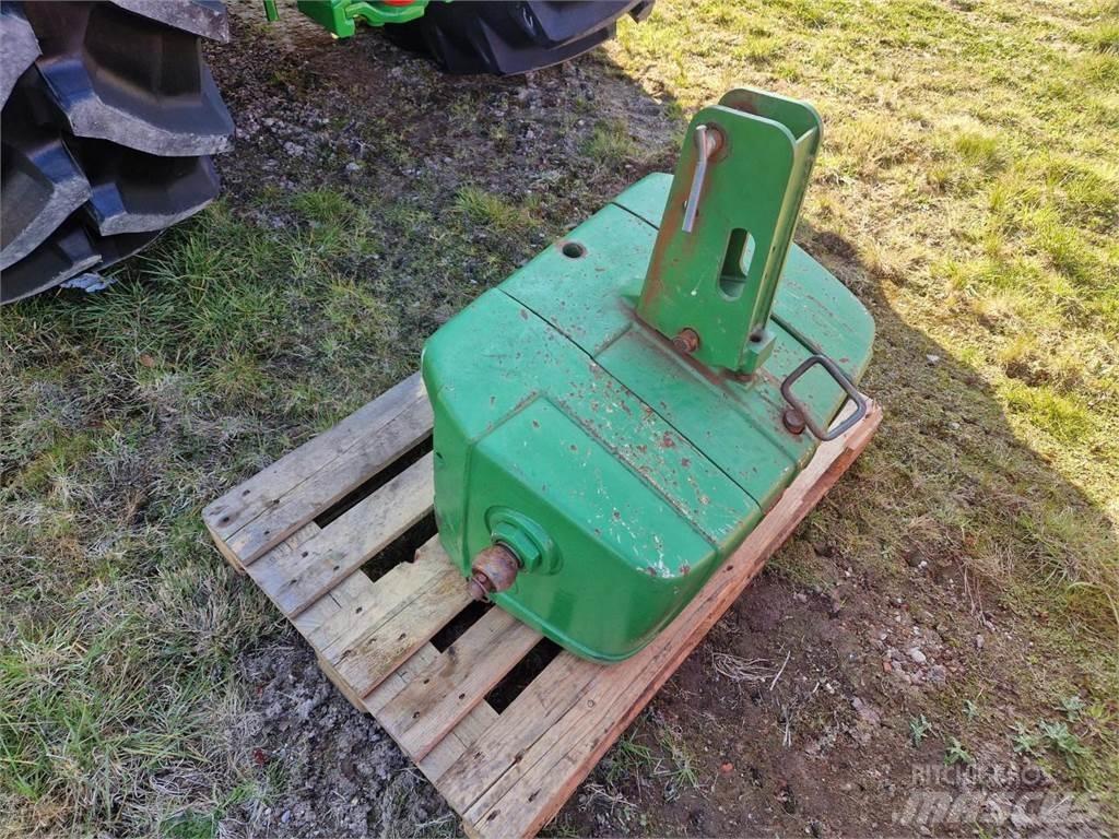 John Deere 900 kg Alte accesorii tractor