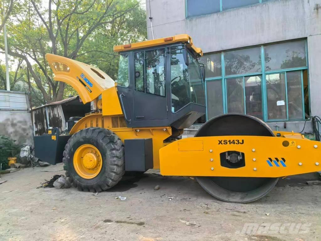 XCMG XS142J Compactoare monocilindrice