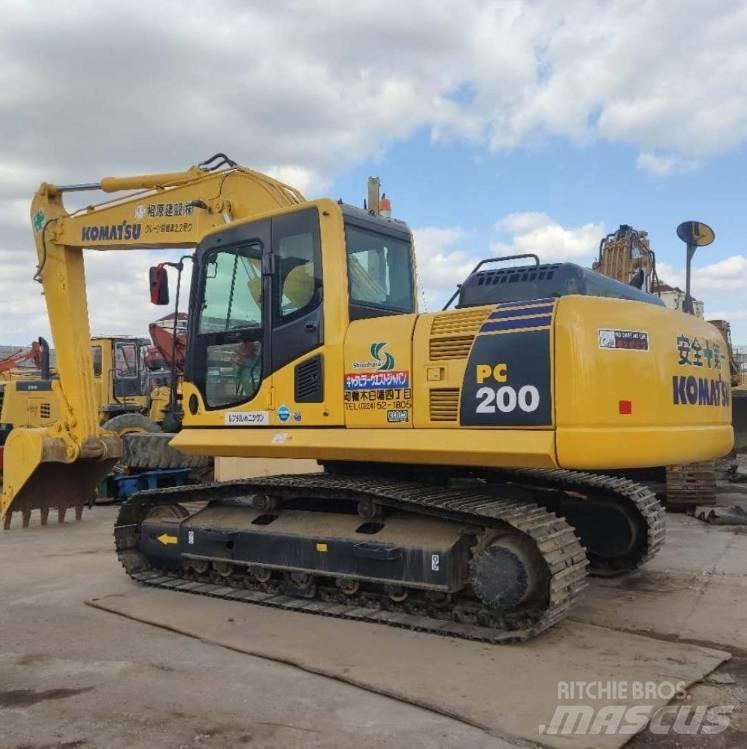 Komatsu pc220-8 Excavatoare pe șenile
