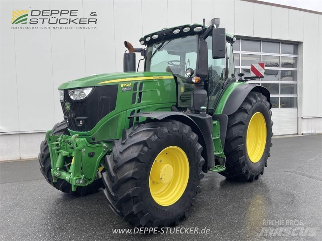 John Deere 6250R Tractoare