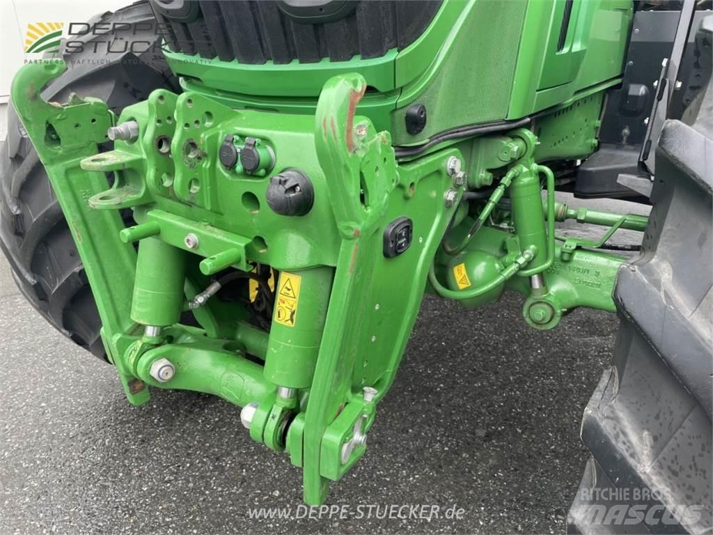 John Deere 6250R Tractoare