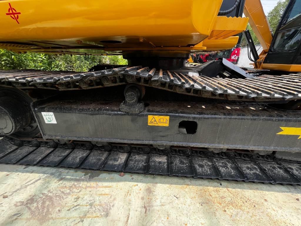 Komatsu PC 70 Excavatoare pe șenile
