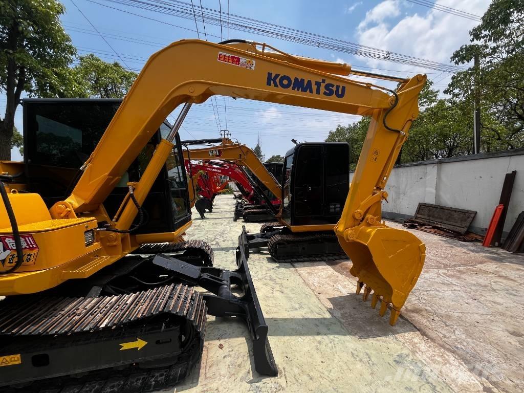 Komatsu PC 70 Excavatoare pe șenile
