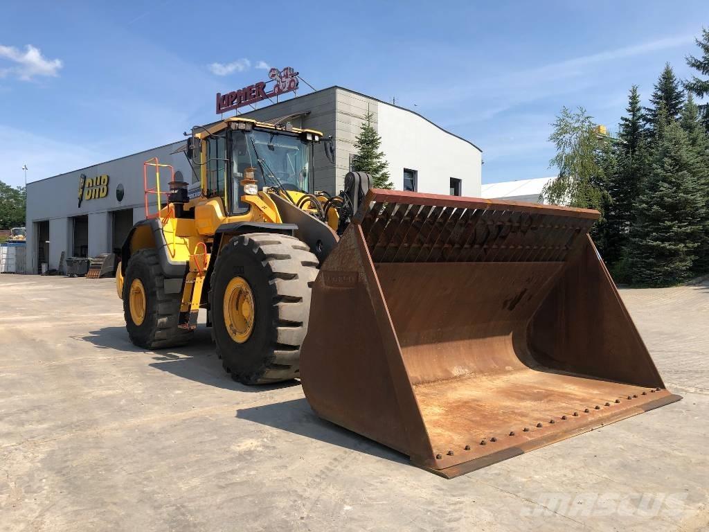 Volvo L220H Incarcator pe pneuri