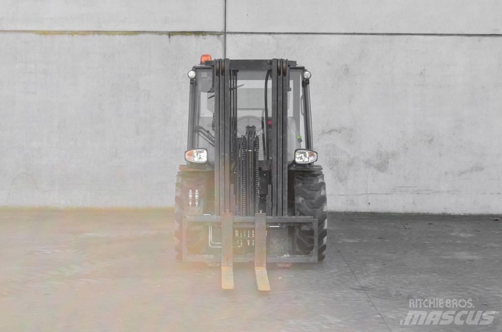 Manitou MC 25-4 Stivuitor diesel