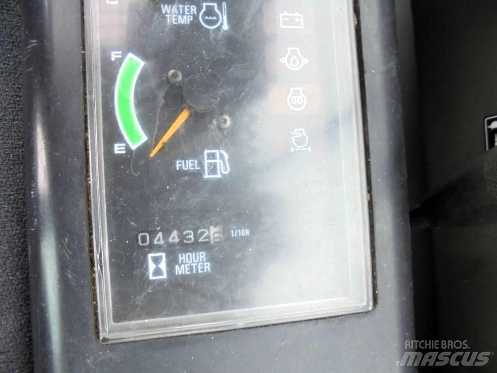 Hanix H 75 C Excavatoare 7t - 12t