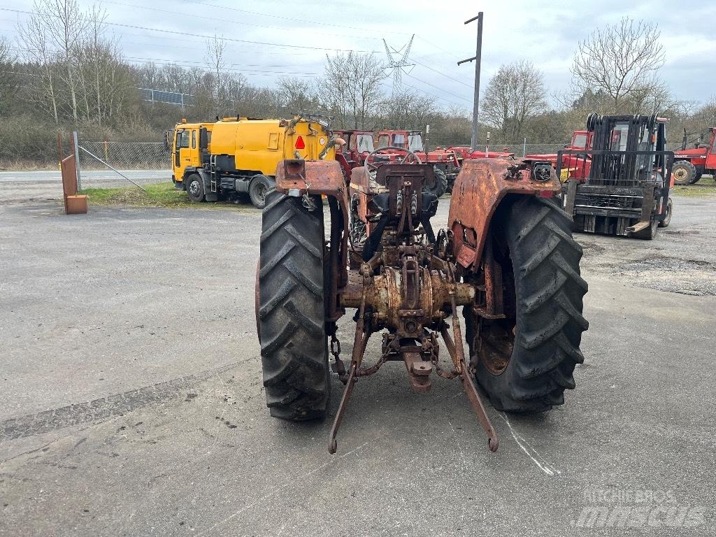 Massey Ferguson 178 Tractoare