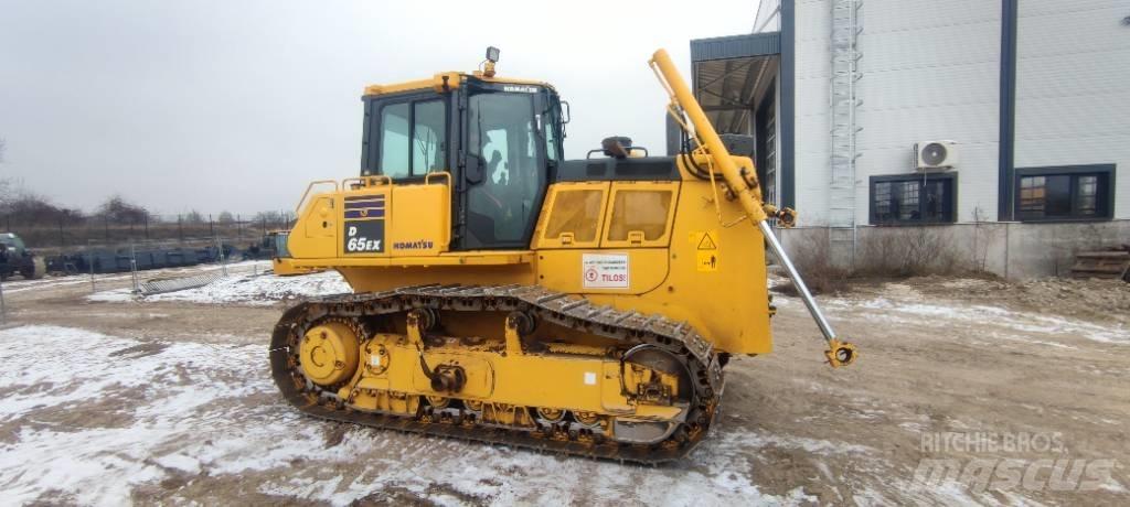 Komatsu D 65 EX-18 Buldozere pe senile