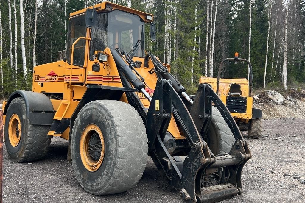 Ljungby L 20 Incarcator pe pneuri