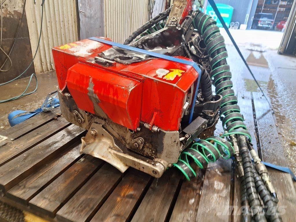 Komatsu S82 Capete pentru culegatoare