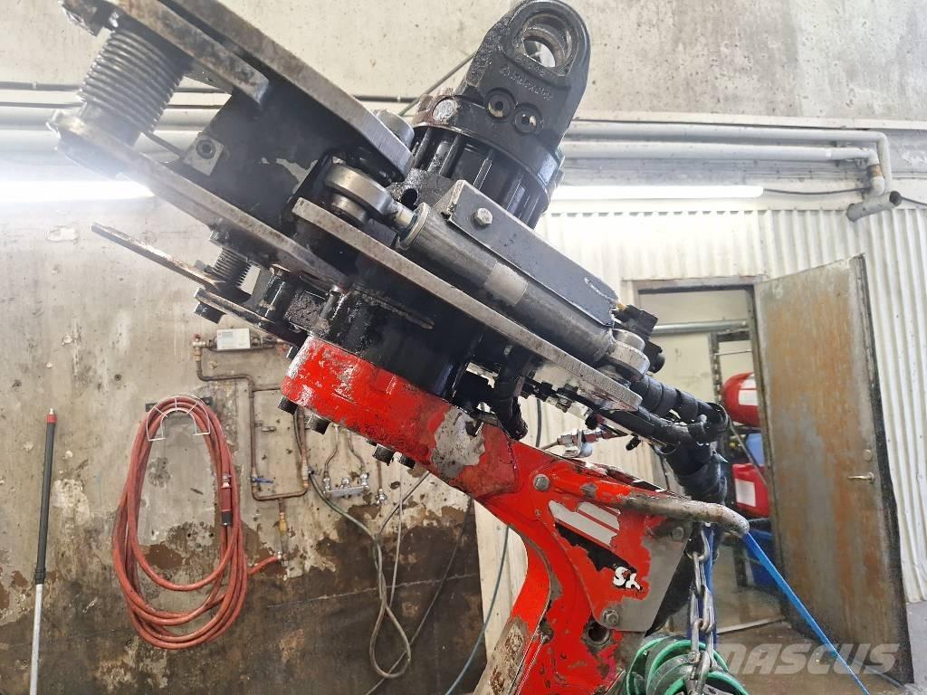 Komatsu S82 Capete pentru culegatoare