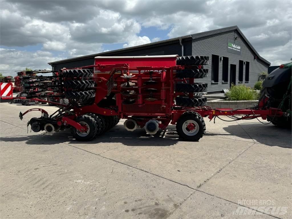 Horsch Pronto 4 DC Perforatoare