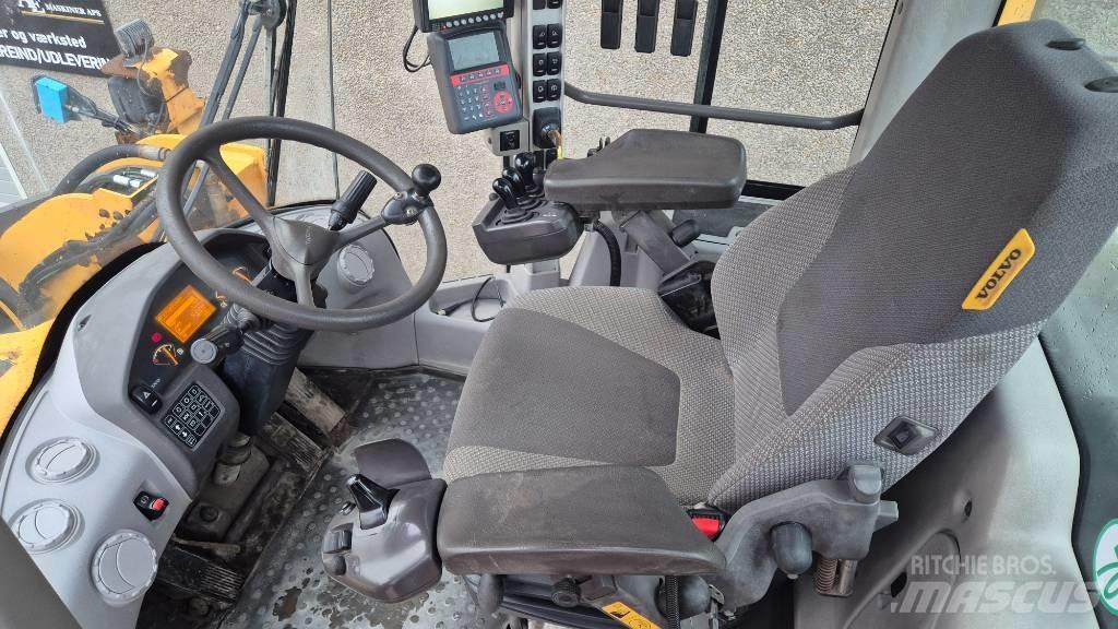 Volvo L 180 G Incarcator pe pneuri