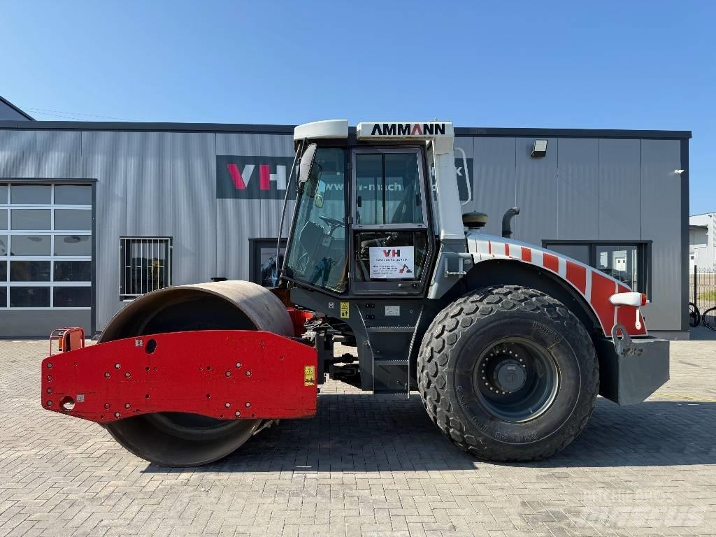 Ammann ASC 110 Compactoare monocilindrice