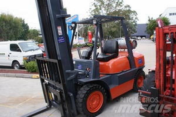 Toyota 52-6FG35 Altele