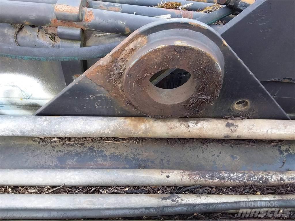 Loglift 180 Macarale pentru culegatoare