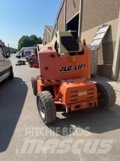 JLG M 450 AJ Nacele cu brat articulat