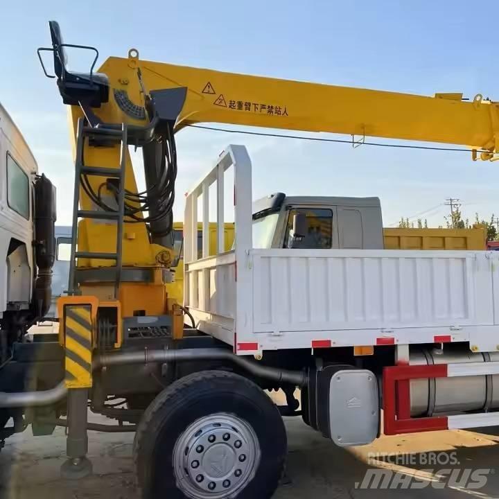Howo 371 Camion cu carlig de ridicare