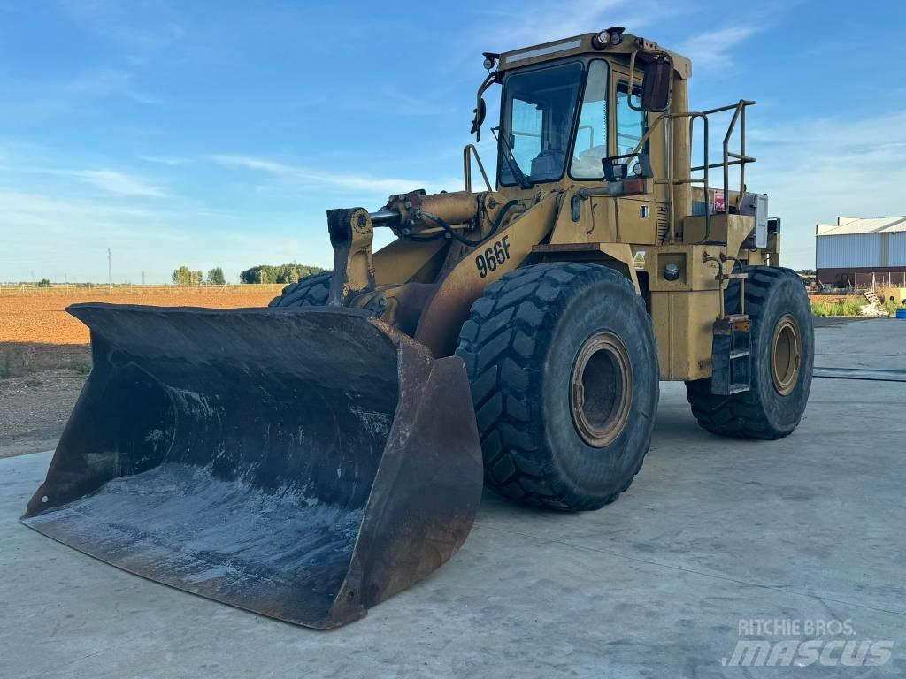 CAT 966 F Incarcator pe pneuri