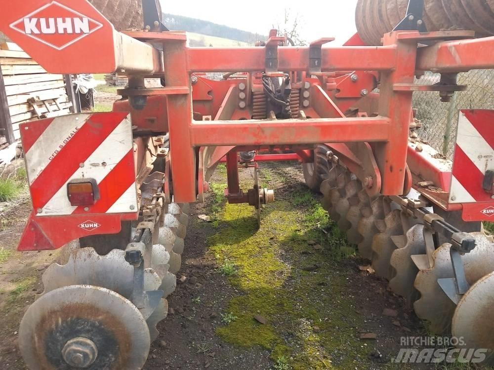 Kuhn Discover XM 2 Grape
