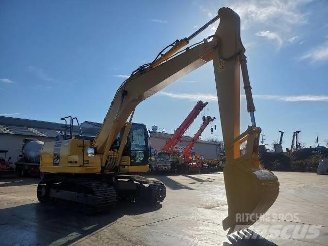 Komatsu PC 200 Excavatoare pe șenile
