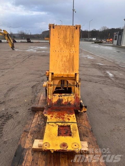 Liebherr LIFT CAB Cabine si interior