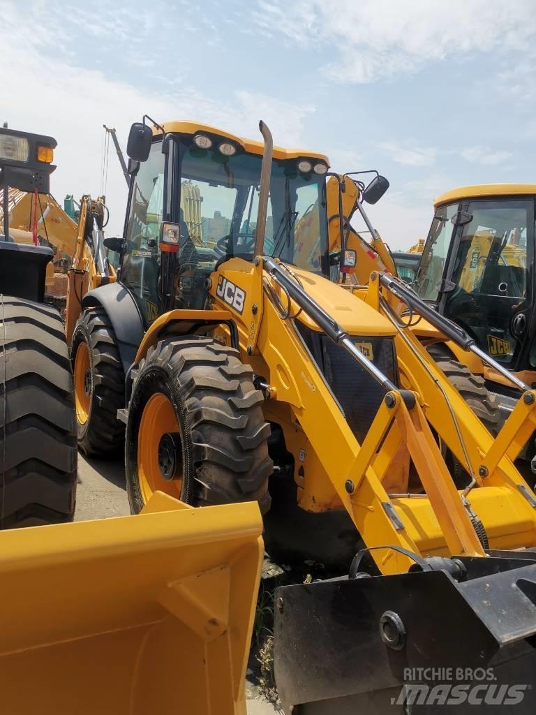 JCB 4 CX Buldoexcavatoare