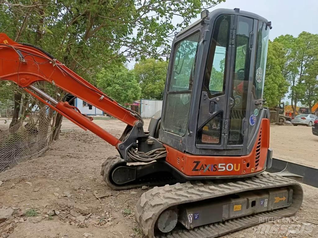 Hitachi ZX50U Mini excavatoare < 7t