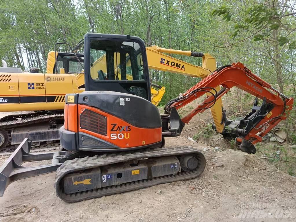 Hitachi ZX50U Mini excavatoare < 7t