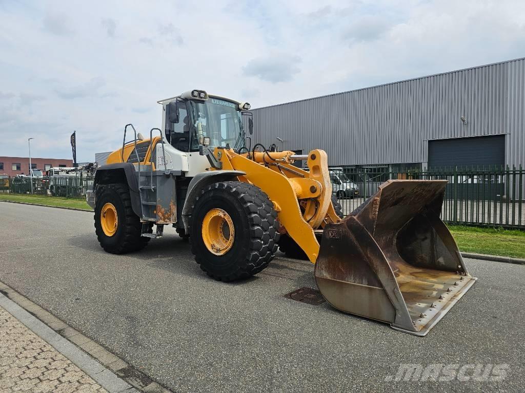 Liebherr L 580 Incarcator pe pneuri