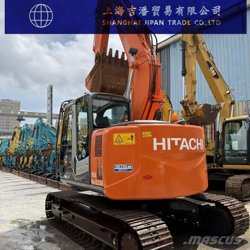 Hitachi ZX 135 Excavatoare pe șenile
