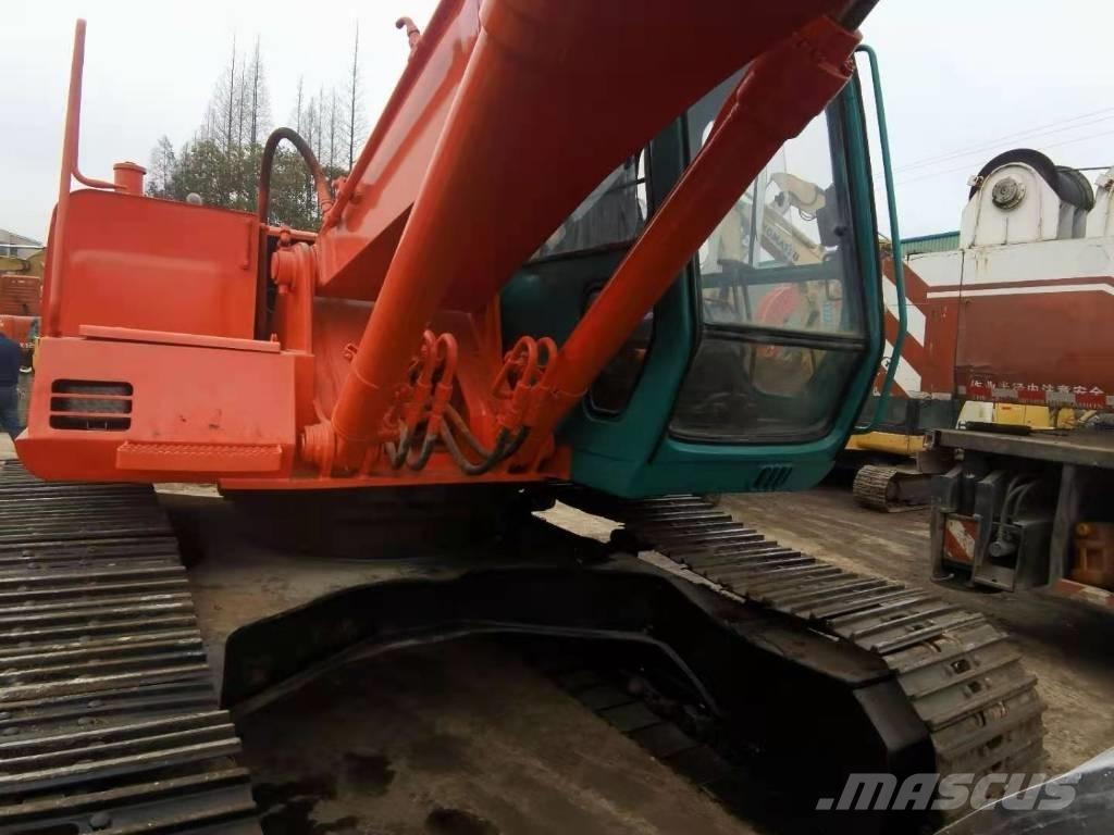 Hitachi EX 200 Excavatoare pe șenile
