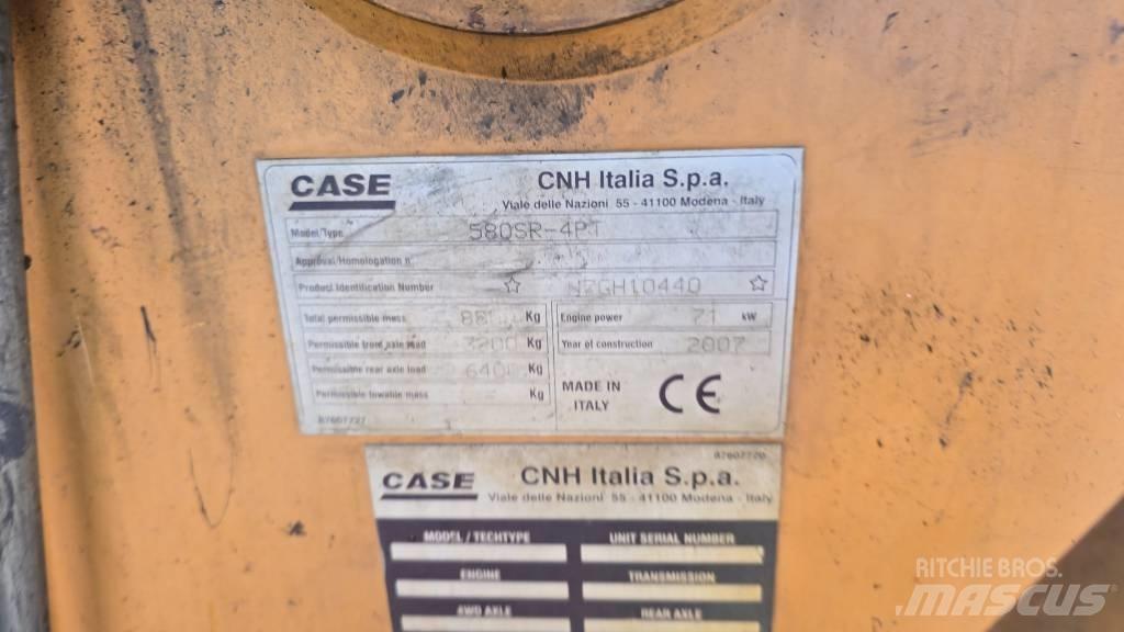 CASE 580 SR Buldoexcavatoare
